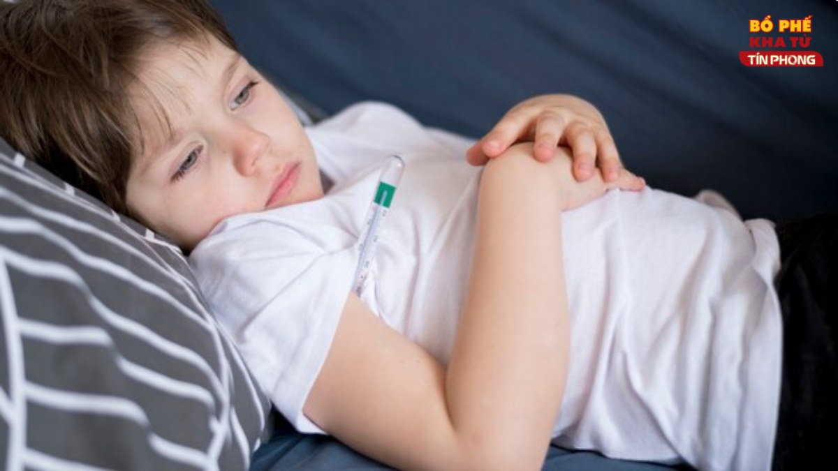 Cha mẹ nên làm gì khi bé viêm họng sốt 5 ngày không khỏi?